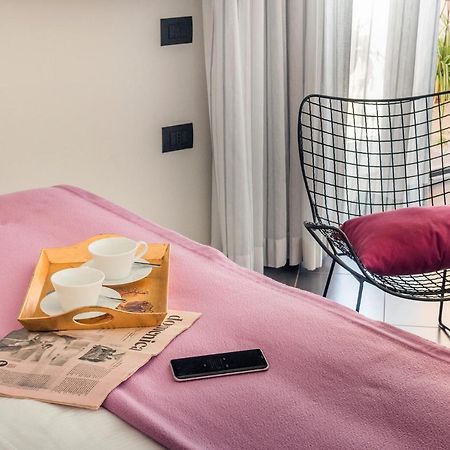 Foyer Rooms & Suites Affittacamere Cagliari Esterno foto