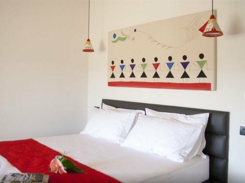 Foyer Rooms & Suites Affittacamere Cagliari Esterno foto